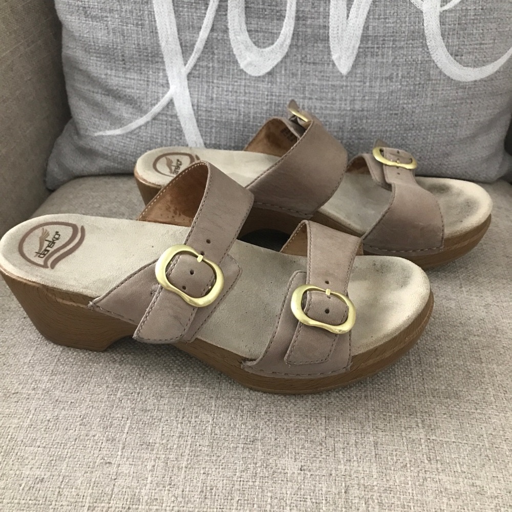 Dansko 🌺 Wedge Sophie open toe,buckle sandals 👡